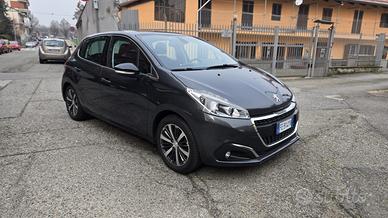 Peugeot 208 PureTech 82 5 porte Allure
