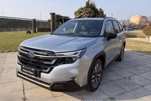 Subaru Forester 2.0i e-boxer Premium lineartronic
