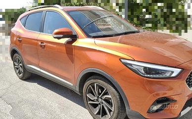 MG ZS 1.5 Luxury GPL Benzina orange
