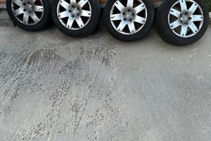 Cerchi in lega 16” Volkswagen + pneumatici