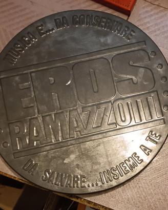 vinyl cofanetto in Metallo e' Di EROS RAMAZZOTTI