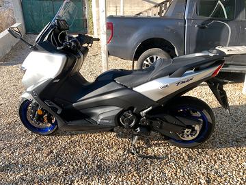 Yamaha TMax sport edition