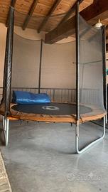 trampolino