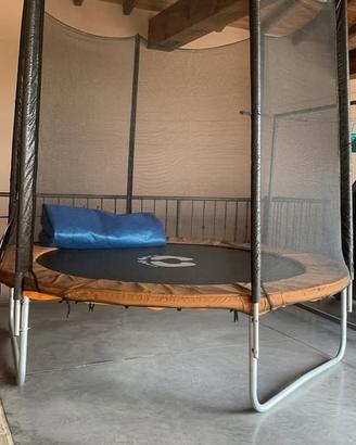 trampolino