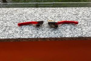 leve freno e frizione rosse in ergal