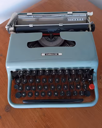 Olivetti Lettera 22 
