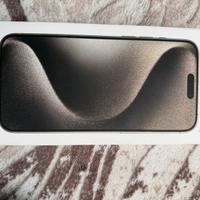 Scatola per iphone 15 pro max a 18€