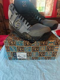 Ribasso...scarpe MTB FiveTen Impact High grey 