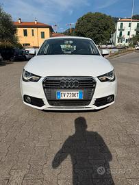 Audi A1 1.6 TDI S TRONIC