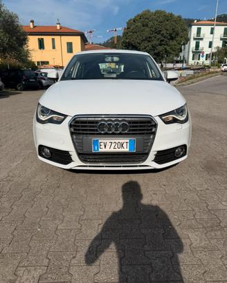 Audi A1 1.6 TDI S TRONIC