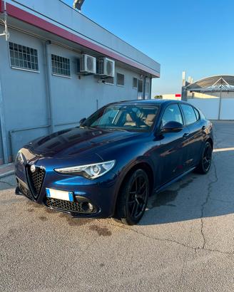 Alfa Romeo Stelvio Q4