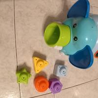 gioco bimbi Elefantino Mangiaforme Btoys 2+anni