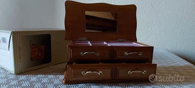 Portagioie in legno