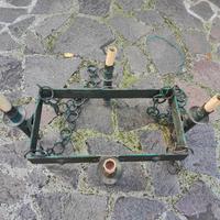 Lampadario in ferro battuto rustico