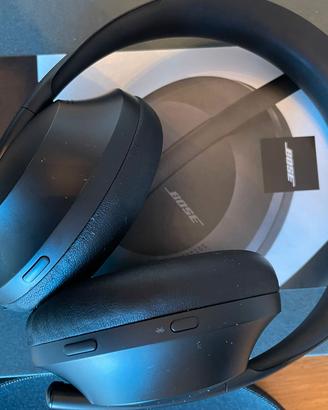 Bose Noise Cancelling 700