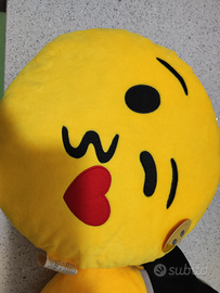 Cuscini emoticons nuovi