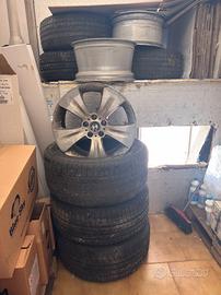 Lotto Cerchi e Gomme BMW 19"  7 Cerchi 8 Gomme