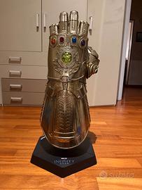 Collezione Marvel Movie Museum + Gauntlet DeAgo