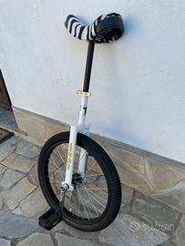 Monoruota QU-AX 20”