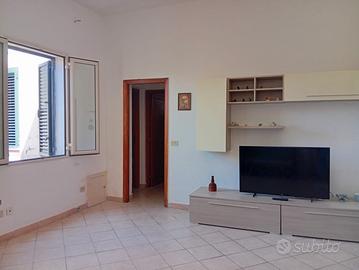 C.so Trinità ristrutturato grazioso trivano 89000