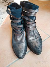 stivaletto  :paolina perez