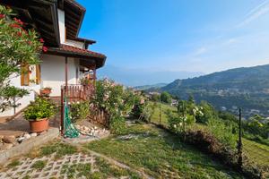 CASA SINGOLA MONO o BIFAMILIARE CON GIARDINO