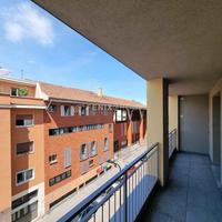 LUMINOSO BILOCALE ARREDATO ADIACENTE ALLA MM ROVER