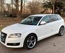 Audi A3 2 serie 8P 1.6 TDI 90 cv