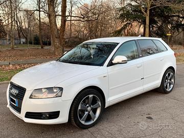 Audi A3 2 serie 8P 1.6 TDI 90 cv