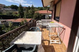 Nicolosi 3 vani prossimità i Pini