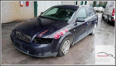 AUDI A4 8E5 Avant per ricambi