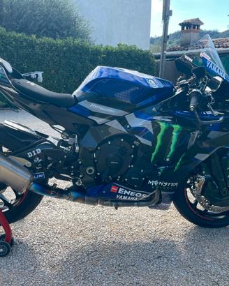 Scarico akrapovic gytr r1