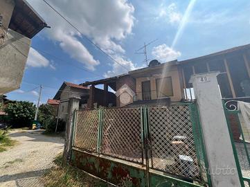 CASA SEMINDIPENDENTE A NOLE