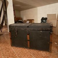 Baule antico in legno