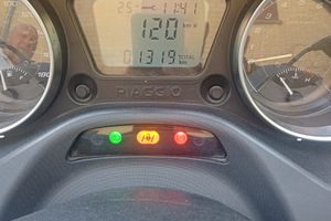 Piaggio MP3 sport
