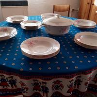 Servizio piatti vintage per 6 persone.