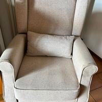 POLTRONA CON CUSCINO