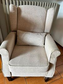 POLTRONA CON CUSCINO