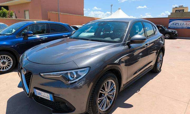 Alfa Romeo Stelvio 2.2 Turbodiesel 160 CV AT8 RWD 