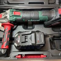 Smerigliatrice completa di accessori nuova