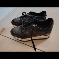scarpe Guess 