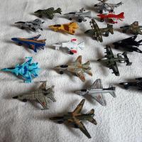  n.18 mini/aerei militari in metallo