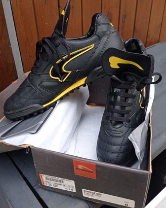 scarpe calcetto 