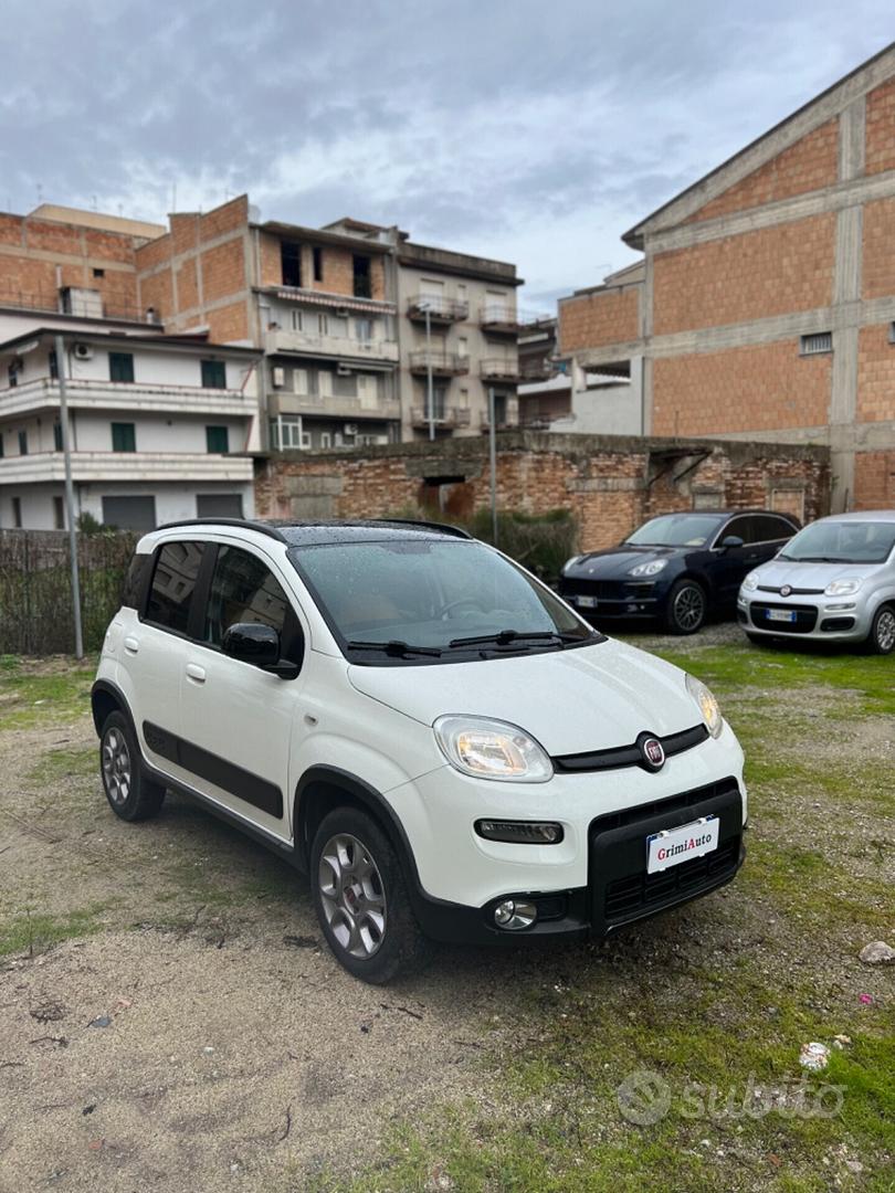 Volante in Pelle fiat Panda con comandi - Accessori Auto In vendita a  Reggio Calabria