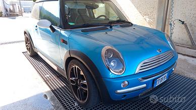 Auto mini Cooper 1.4 Diesel