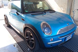 Auto mini Cooper 1.4 Diesel