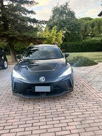 MG4 LUXURY 64kWh – 204 CV – 2023 – 39000km SOH:95%