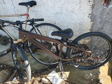 Bicicletta mountain bike Decathlon