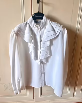 Camicia elegante bianca con ruches