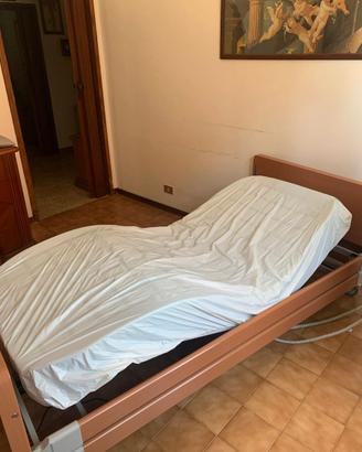 Letto per disabili o non autosufficienti